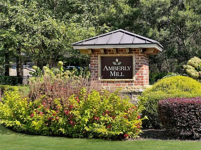 30 Holdings Drive, Lawrenceville, GA 30044