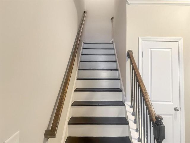 30 Holdings Drive, Lawrenceville, GA 30044