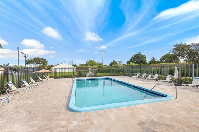 22882 Markham Way, Boca Raton, FL 33428