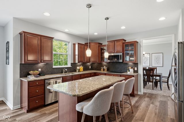 11550 Buckskin, Zionsville, IN 46077