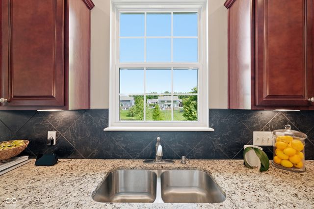 11550 Buckskin, Zionsville, IN 46077