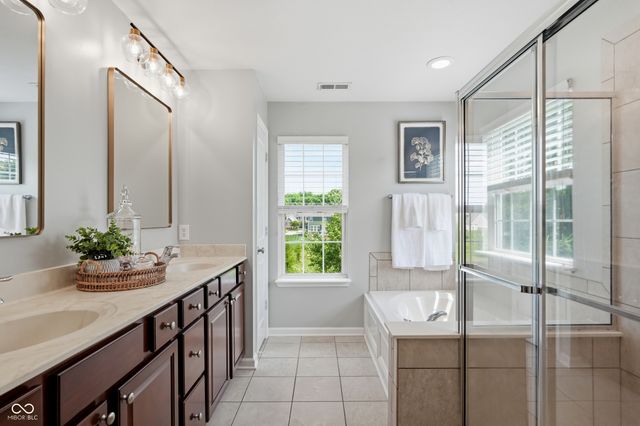 11550 Buckskin, Zionsville, IN 46077