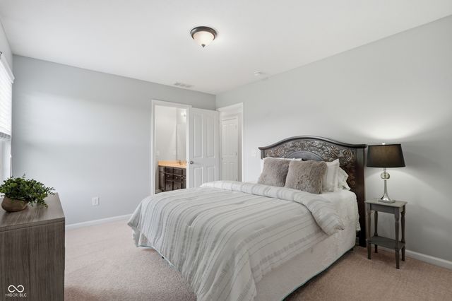 11550 Buckskin, Zionsville, IN 46077