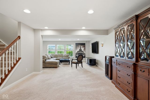 11550 Buckskin, Zionsville, IN 46077