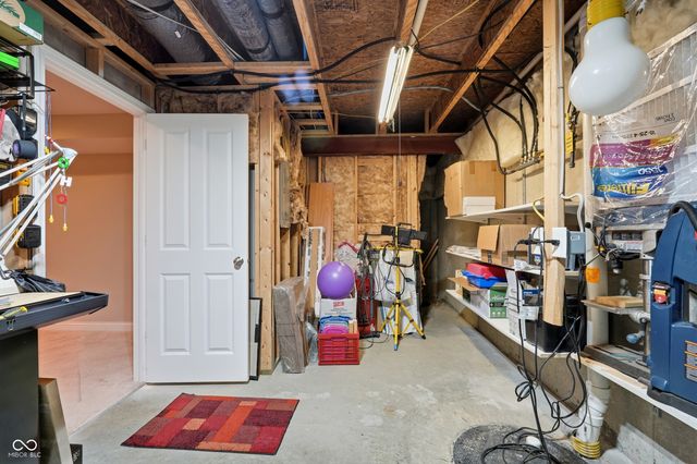 11550 Buckskin, Zionsville, IN 46077