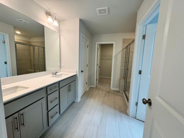 5712 Woodlawn Drive, Durham, NC 27703