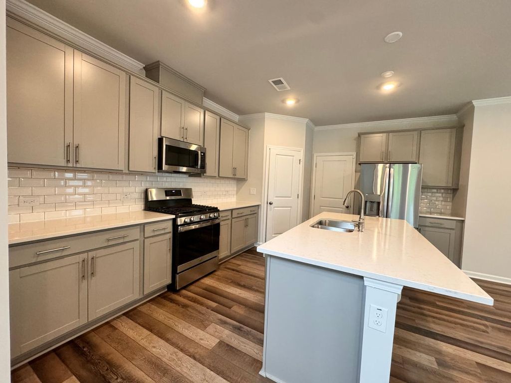 5712 Woodlawn Drive, Durham, NC 27703