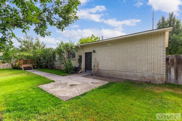 148 S 5th W, Rexburg, ID 83440