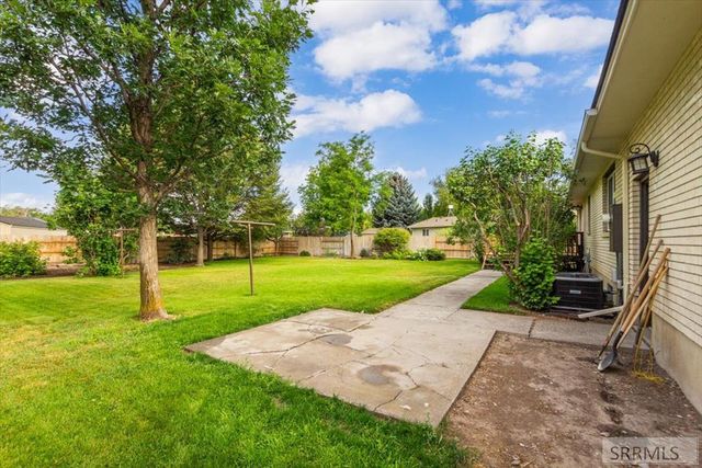 148 S 5th W, Rexburg, ID 83440
