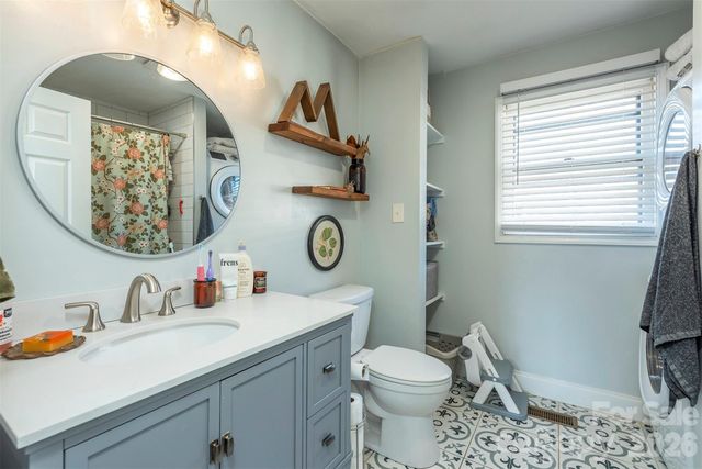 5 Three J Lane, Swannanoa, NC 28778