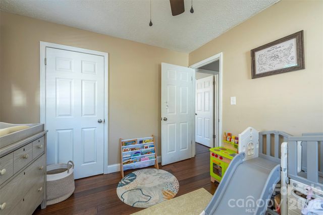 5 Three J Lane, Swannanoa, NC 28778