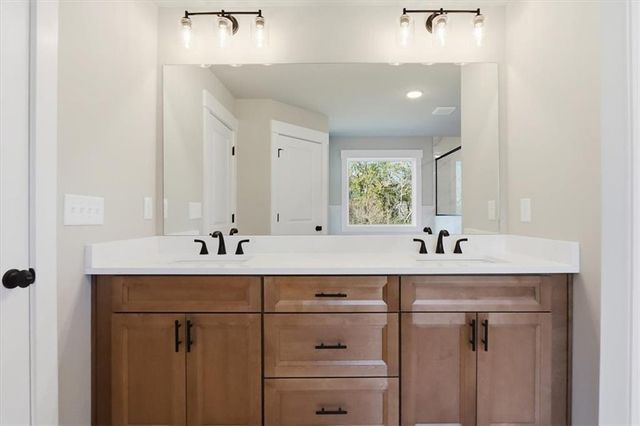 124 Maney Drive, Statham, GA 30666