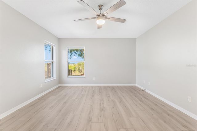 1037 BLUEGRASS DRIVE, Groveland, FL 34736