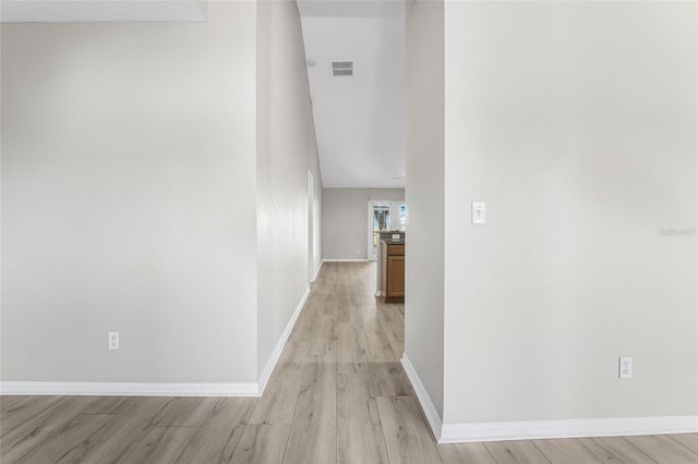 1037 BLUEGRASS DRIVE, Groveland, FL 34736