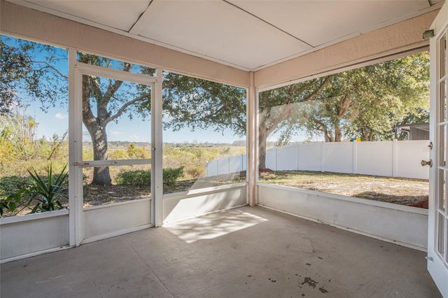 1037 BLUEGRASS DRIVE, Groveland, FL 34736