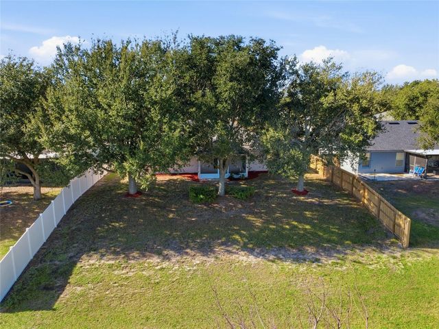 1037 BLUEGRASS DRIVE, Groveland, FL 34736