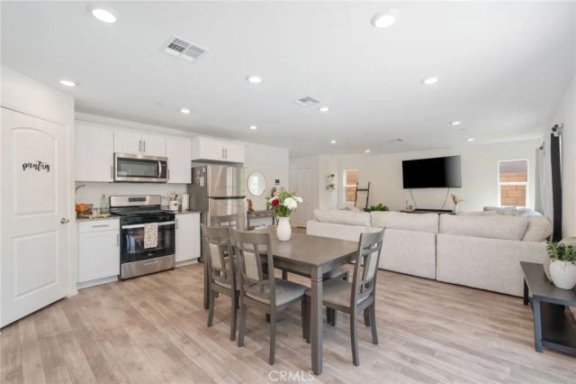 8496 Woodrose, Jurupa Valley, CA 92509