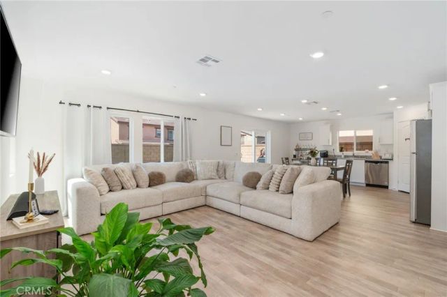 8496 Woodrose, Jurupa Valley, CA 92509