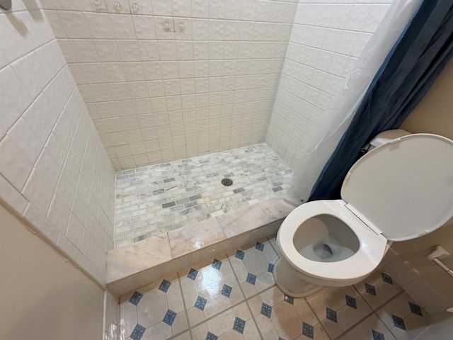 2400 SW 19th Avenue 128, Boynton Beach, FL 33426