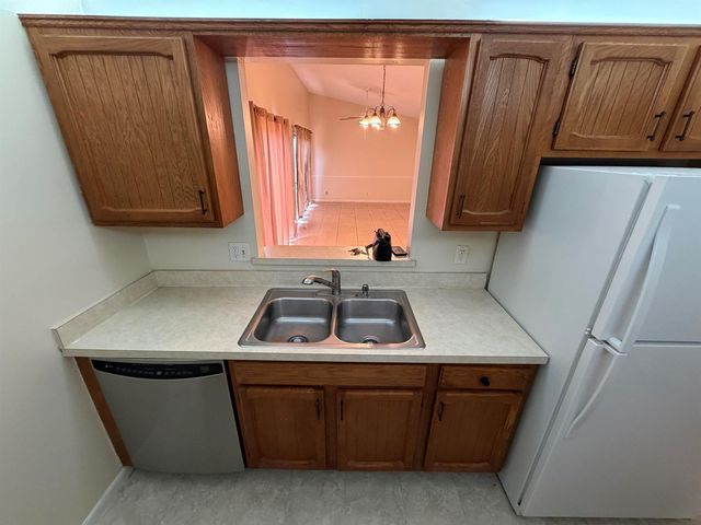2400 SW 19th Avenue 128, Boynton Beach, FL 33426