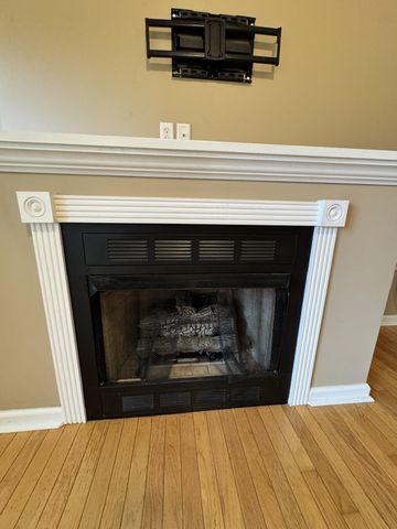 127 Silver Leaf Cir, Dickson, TN 37055