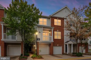 13151 MARCEY CREEK RD #13151, Herndon, VA 20171