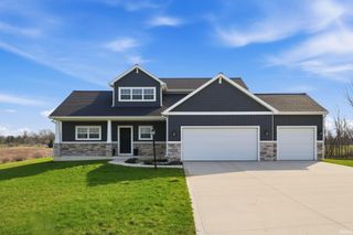 1251 Stintson Drive, Huntington, IN 46750