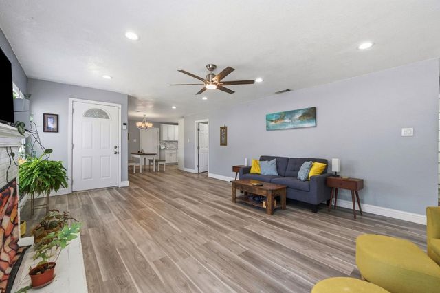 8565 Balboa Ave, Stockton, CA 95209