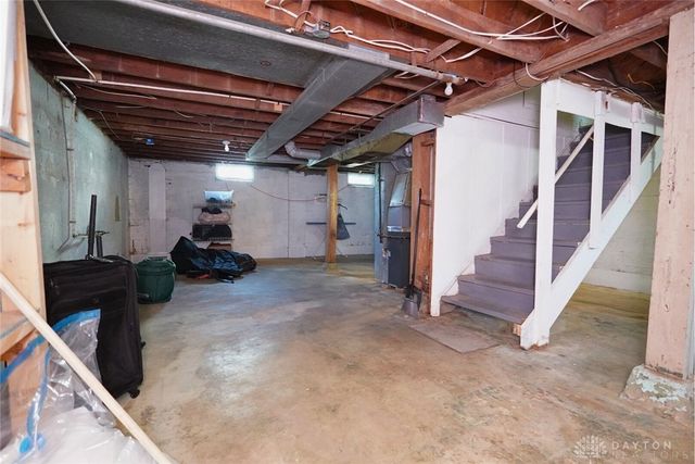 2434 Irwin Avenue, Springfield, OH 45505