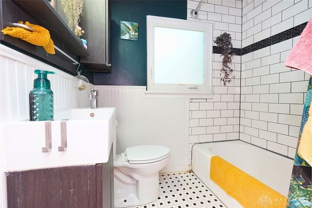 2434 Irwin Avenue, Springfield, OH 45505