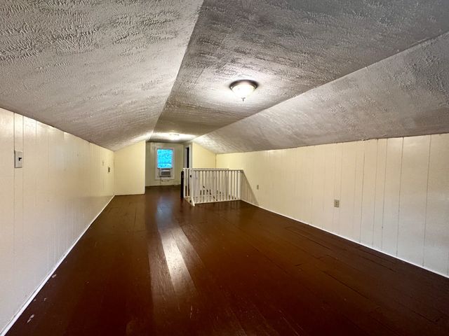 3328 Church St, Burns, TN 37029