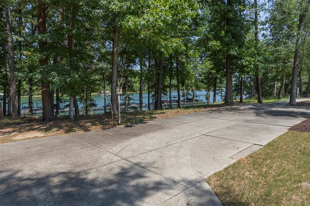 106 Harbour Springs Way, Anderson, SC 29626