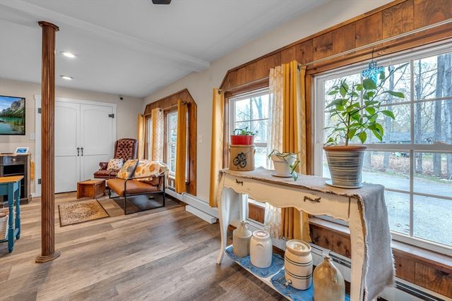 7 Hisgen Road, Holland, MA 01521