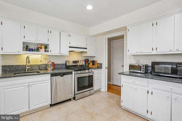 11708 MILBERN DR, Potomac, MD 20854