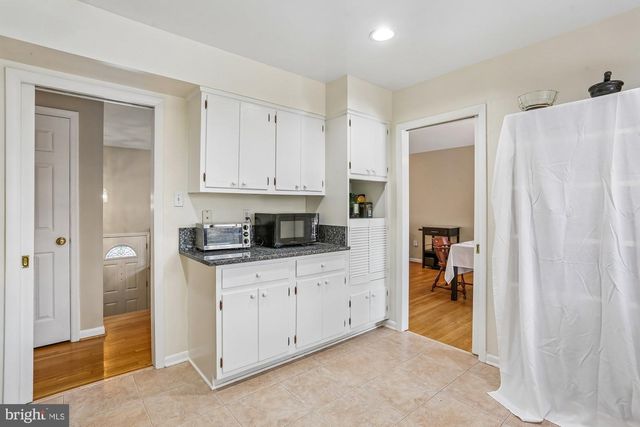 11708 MILBERN DR, Potomac, MD 20854