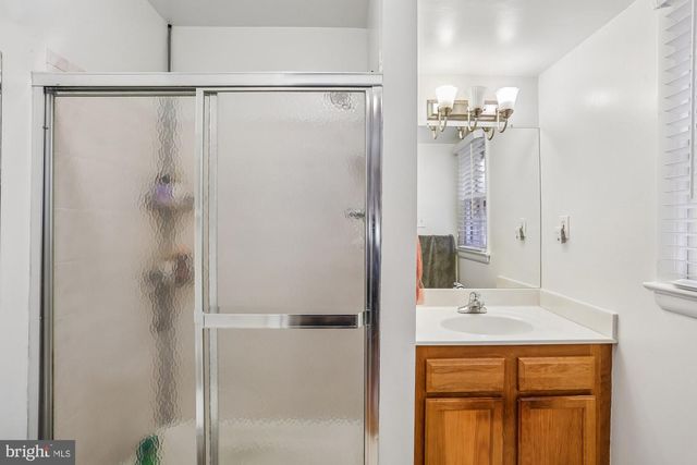 11708 MILBERN DR, Potomac, MD 20854