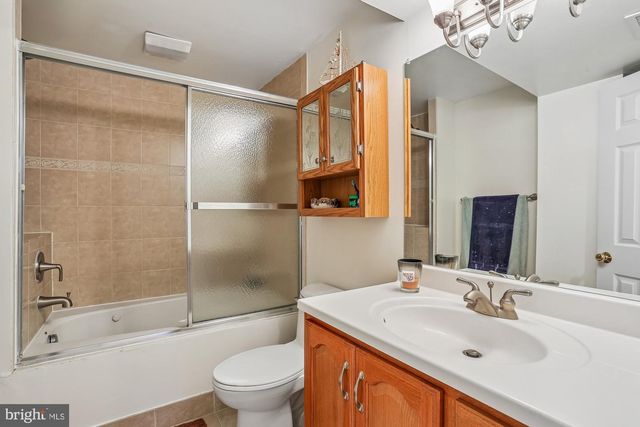 11708 MILBERN DR, Potomac, MD 20854