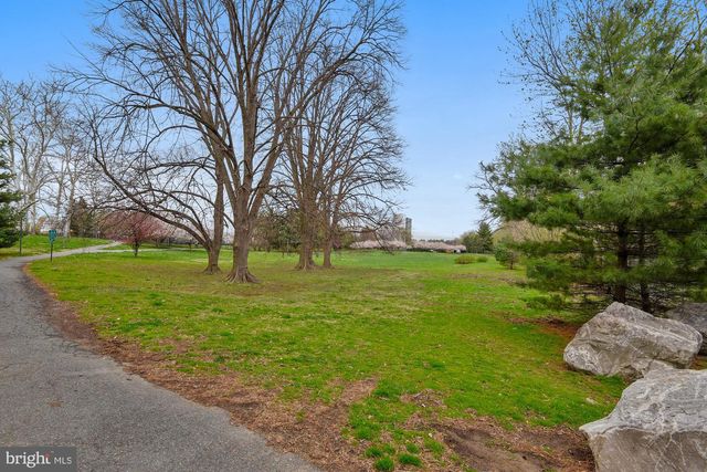 11708 MILBERN DR, Potomac, MD 20854