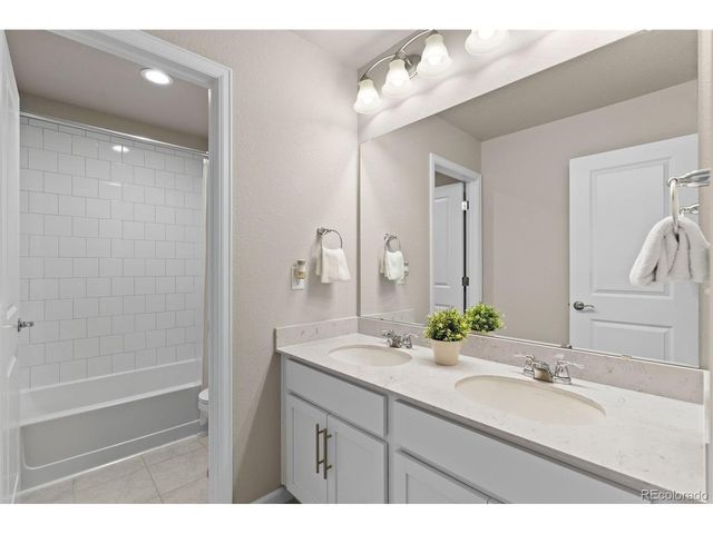 11703 Niagara St, Thornton, CO 80233