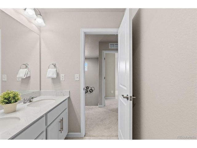 11703 Niagara St, Thornton, CO 80233