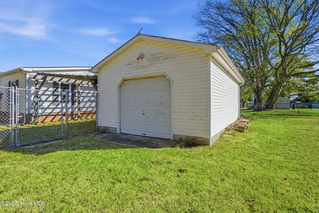 172 Brumley Road, Knotts Island, NC 27950