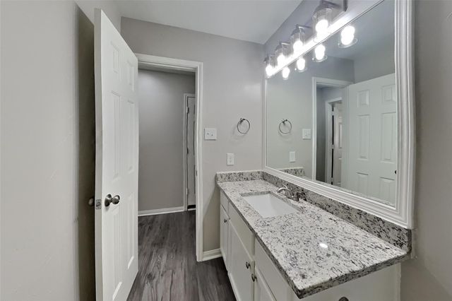 2606 Spring Chase Drive, Spring, TX 77386
