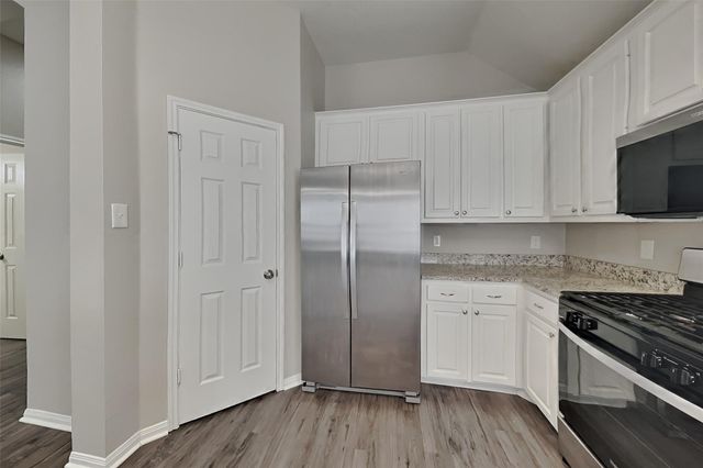 2606 Spring Chase Drive, Spring, TX 77386