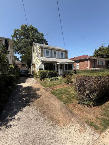 4112 Glenwood Street, Little Neck, NY 11363