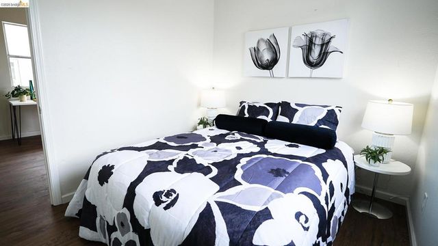 2027 Curtis, Oakland, CA 94607