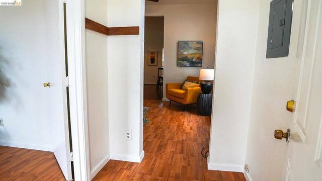 2027 Curtis, Oakland, CA 94607