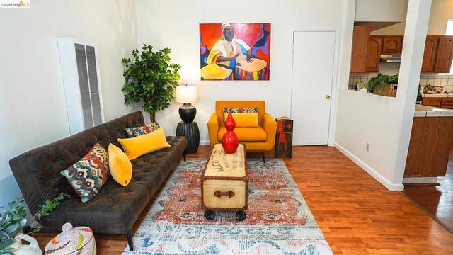 2027 Curtis, Oakland, CA 94607