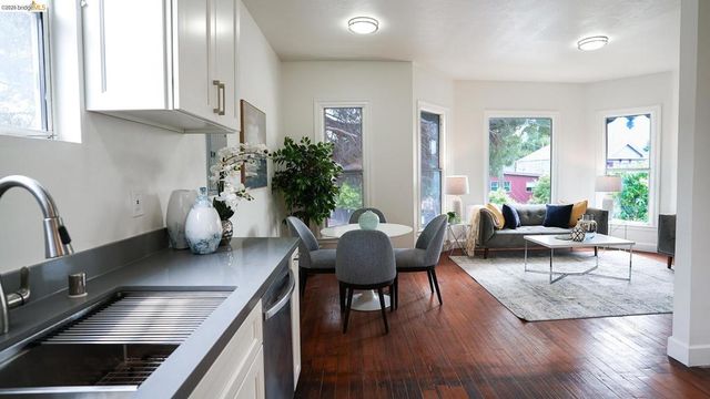 2027 Curtis, Oakland, CA 94607