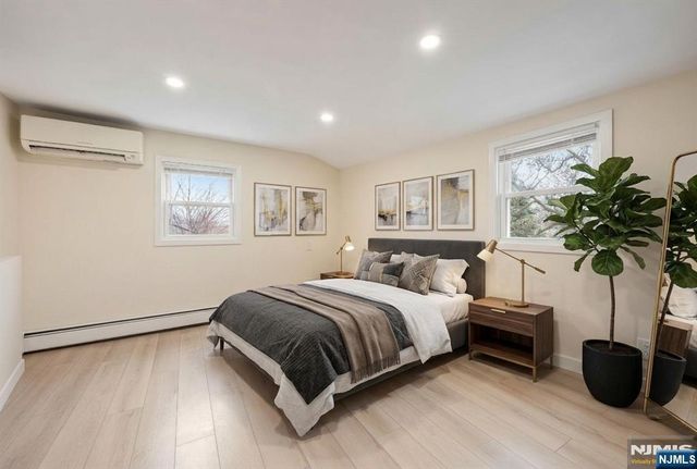 136 Palsa Avenue, Elmwood Park, NJ 07407