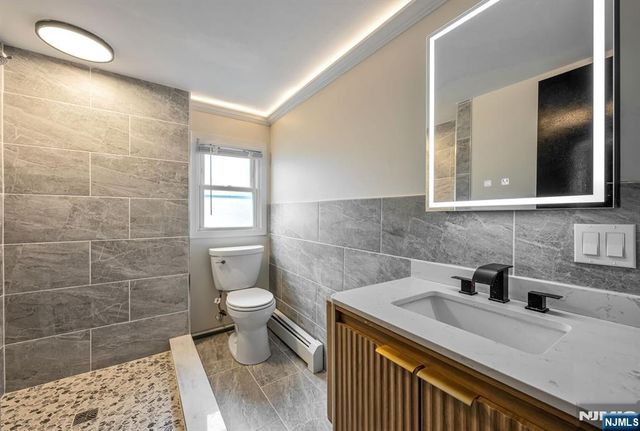 136 Palsa Avenue, Elmwood Park, NJ 07407